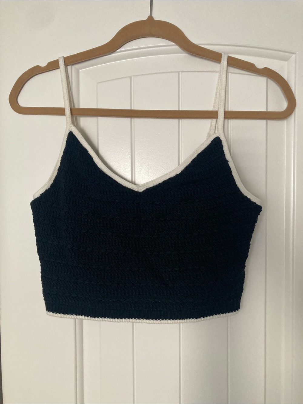 Abercrombie & Fitch Black Knit Crop Cami Cream Trim Size S